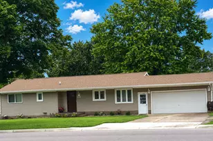 312 N Main St, Sherburn, MN 56171 - Photo 1