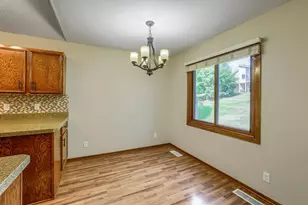 4118 Hemlock Ln N, Plymouth, MN 55441 - Photo 9