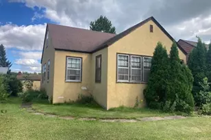 626 1st St, Nashwauk, MN 55769 - Photo 1