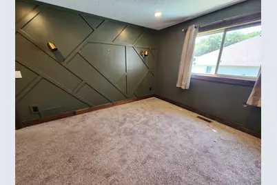 6259 Forest Boulevard Trail, Wyoming, MN 55092 - Photo 11