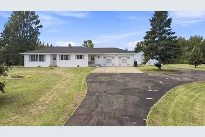 1433 Morris Avenue, Hinckley, MN 55037 - Photo 1