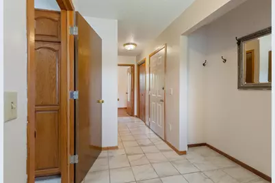 1433 Morris Avenue, Hinckley, MN 55037 - Photo 3