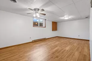 1433 Morris Ave, Hinckley, MN 55037 - Photo 25