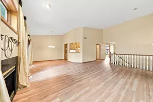 833 Southcross Dr E, Burnsville, MN 55306 - Photo 7