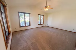 441 S Elm St, Waconia, MN 55387 - Photo 3