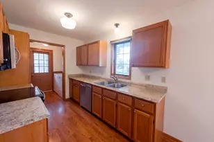441 S Elm St, Waconia, MN 55387 - Photo 7