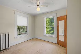 987 Earl St, Saint Paul, MN 55106 - Photo 17