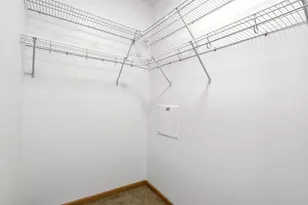 2650 University Ave W, Saint Paul, MN 55114 - Photo 27