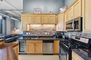 1901 E Hennepin Ave, Minneapolis, MN 55413 - Photo 25