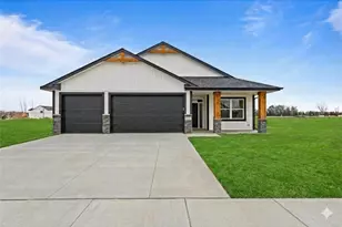 713 David Way, Isanti, MN 55040 - Photo 1