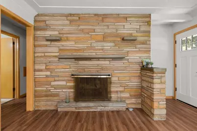 1689 Edgemont Street, Maplewood, MN 55117 - Photo 11