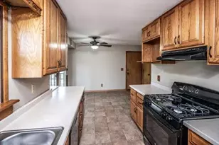 16499 Foliage Ave W, Rosemount, MN 55068 - Photo 3
