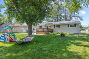 807 Hackberry Dr, Marshall, MN 56258 - Photo 5