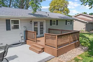 807 Hackberry Dr, Marshall, MN 56258 - Photo 3