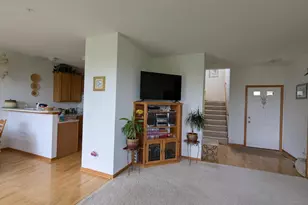 5215 Holly Ln N, Plymouth, MN 55446 - Photo 11