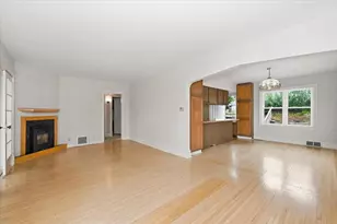 2417 Jefferson St, Duluth, MN 55812 - Photo 3