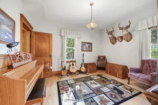 200 Juniper St S, Lester Prairie, MN 55354 - Photo 5