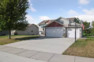 405 Prairie View Dr, Cologne, MN 55322 - Photo 3