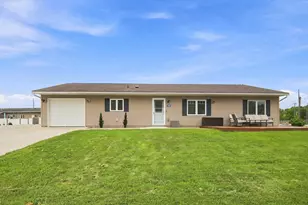 508 Walnut Ave S, Owatonna, MN 55060 - Photo 1