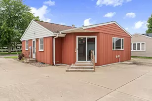 304 18th St NW, Austin, MN 55912 - Photo 5