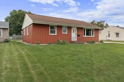 304 18th Street NW, Austin, MN 55912 - Photo 3