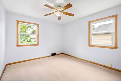 304 18th Street NW, Austin, MN 55912 - Photo 29