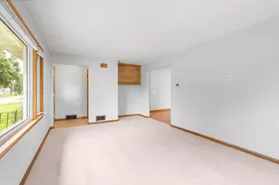 304 18th St NW, Austin, MN 55912 - Photo 17