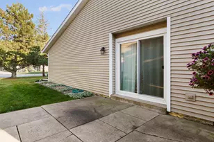 417 Whispering River Ln, Farmington, MN 55024 - Photo 9