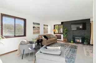 7294 Vista Ct, Eden Prairie, MN 55346 - Photo 11