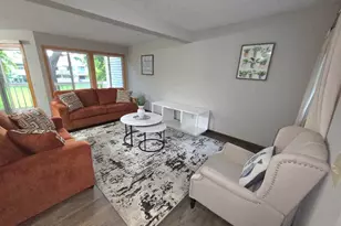 7211 Perry Ct E, Brooklyn Center, MN 55429 - Photo 3