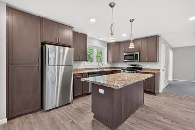 2131 Bryant Avenue N, Minneapolis, MN 55411 - Photo 11