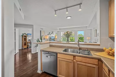 515 N 1st St #405, Minneapolis, MN 55401 - Photo 13