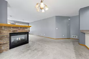 10856 Kingsfield Ln, Woodbury, MN 55129 - Photo 13