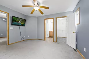10856 Kingsfield Ln, Woodbury, MN 55129 - Photo 39