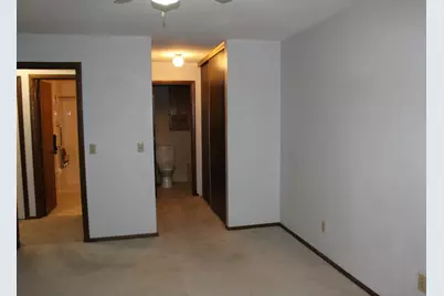 205 Barry Avenue S #103, Wayzata, MN 55391 - Photo 5