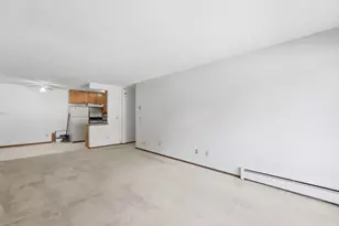 205 Barry Ave S, Wayzata, MN 55391 - Photo 9