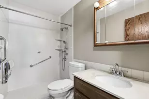 205 Barry Ave S, Wayzata, MN 55391 - Photo 15
