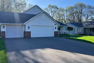 3598 Searle Ct, Vadnais Heights, MN 55127 - Photo 5