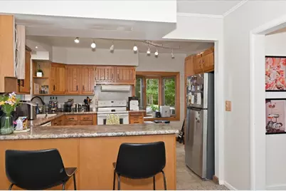 128 W Quince Street, Duluth, MN 55811 - Photo 9