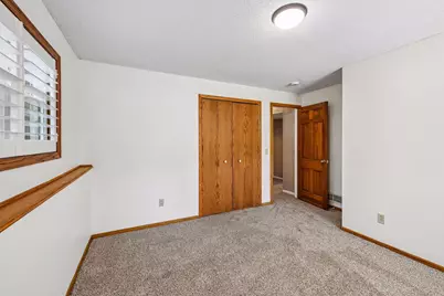 8113 Dakota Lane, Chanhassen, MN 55317 - Photo 27