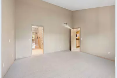 7063 Oak Pointe Curve, Bloomington, MN 55438 - Photo 15