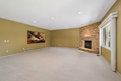 7063 Oak Pointe Curve, Bloomington, MN 55438 - Photo 45