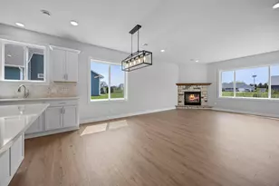 216 10th Ave NE, Hutchinson, MN 55350 - Photo 25