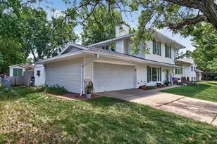 1094 Lowell Dr, Apple Valley, MN 55124 - Photo 1