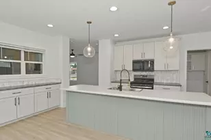 6318 Tower Ave, Superior, WI 54880 - Photo 15