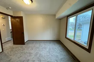 7572 Louisiana Ave N, Brooklyn Park, MN 55428 - Photo 7