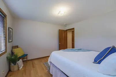1060 Dennis Street S, Maplewood, MN 55119 - Photo 31