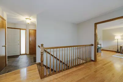 1060 Dennis Street S, Maplewood, MN 55119 - Photo 21