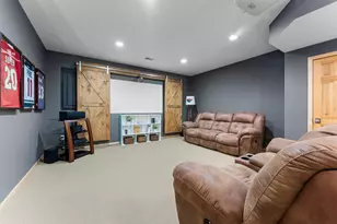 10930 Bent Water Ln, Woodbury, MN 55129 - Photo 89