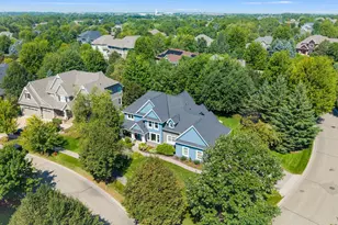 10930 Bent Water Ln, Woodbury, MN 55129 - Photo 5